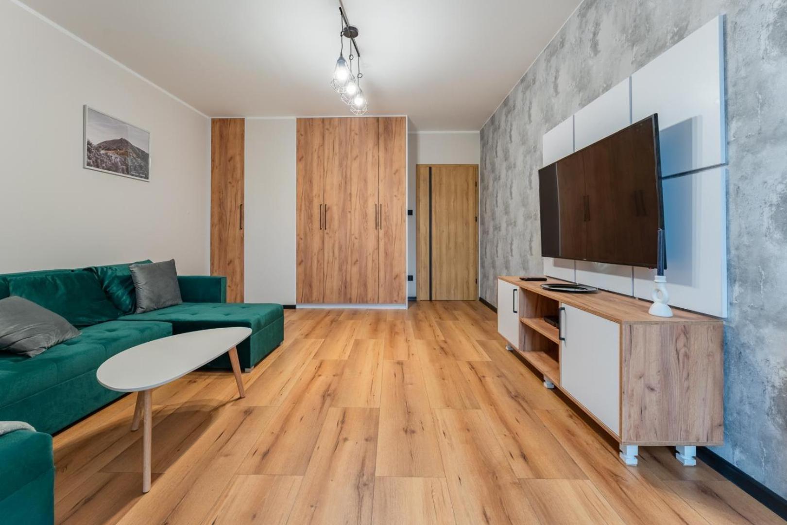 Apartament Przy Baszcie - Z Prywatnym Parkingiem W Centrum - By Spaceapart Єленя-Ґура Екстер'єр фото