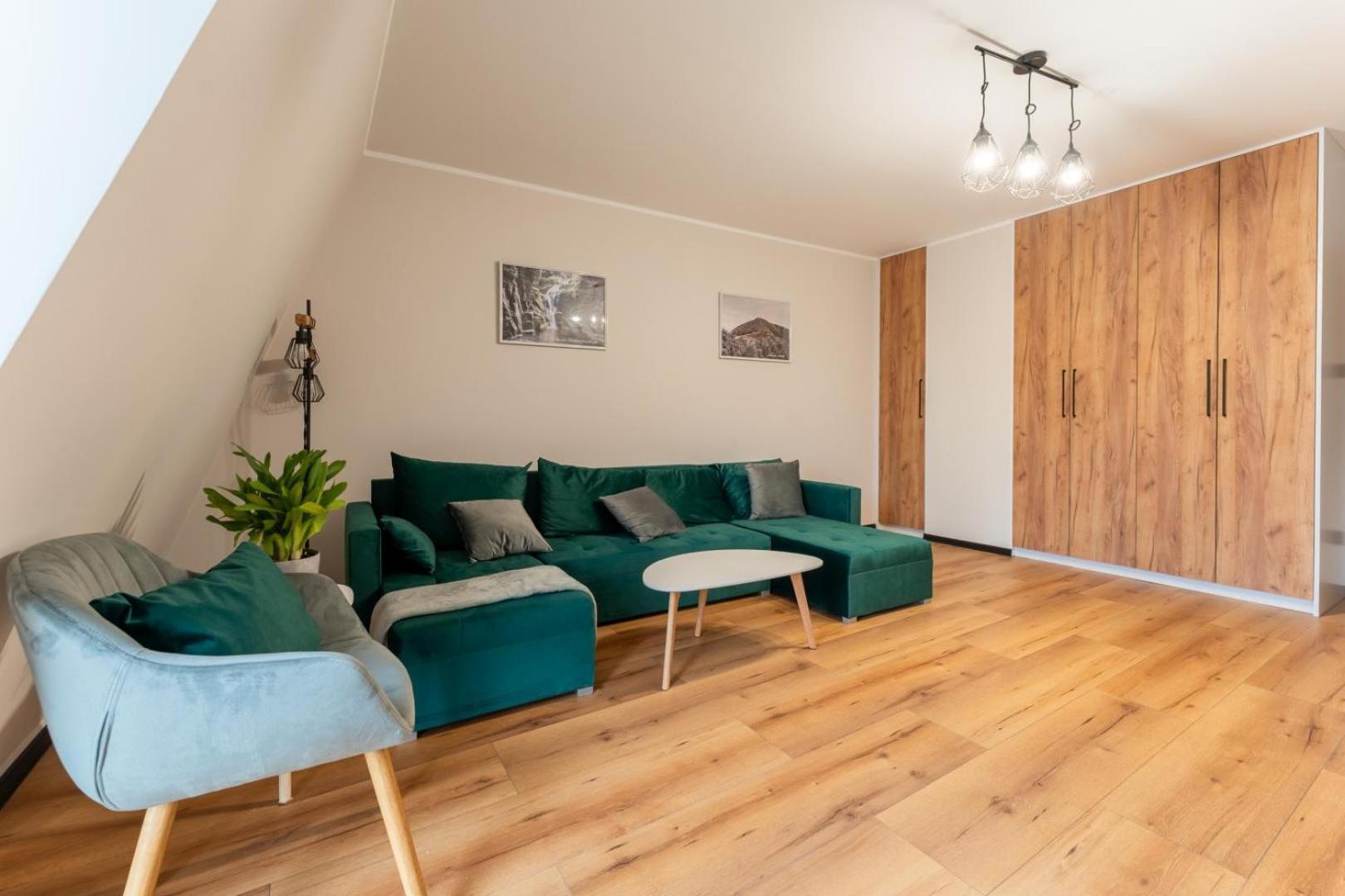 Apartament Przy Baszcie - Z Prywatnym Parkingiem W Centrum - By Spaceapart Єленя-Ґура Екстер'єр фото